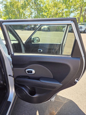 Used 2015 Kia Soul image 11