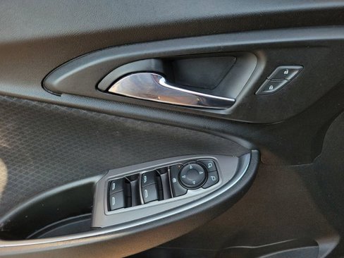 Used 2020 Chevrolet Malibu LT image 7