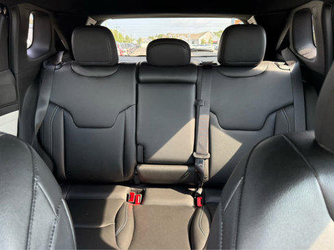 Used 2025 Jeep Compass Limited image 26