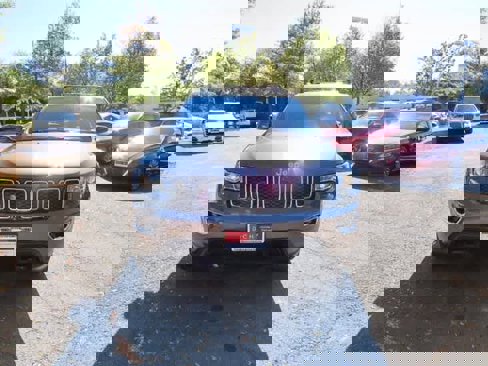 Used 2020 Jeep Grand Cherokee Laredo w/ Quick Order Package 2BN North image 6