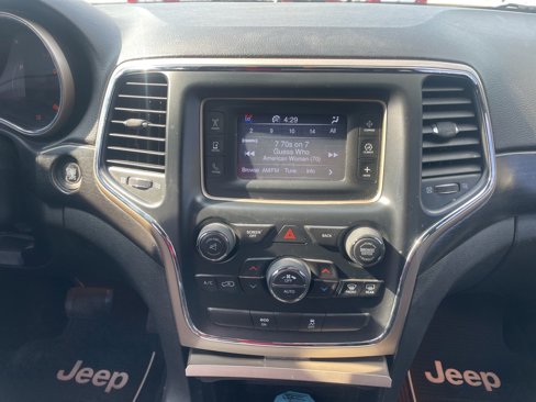 Used 2014 Jeep Grand Cherokee Laredo w/ Quick Order Package 23E image 10