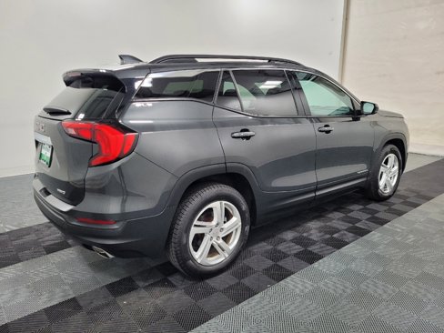 Used 2018 GMC Terrain SLE w/ Driver Convenience Package image 10