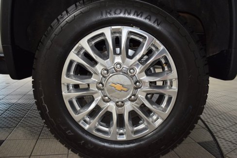 Used 2022 Chevrolet Silverado 2500 High Country w/ Technology Package image 20