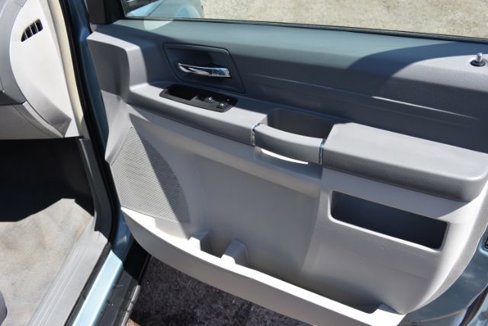 Used 2008 Chrysler Town & Country LX image 19