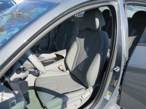 New 2025 Hyundai Elantra Sport image 11