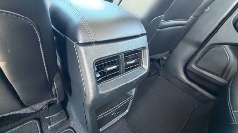 Used 2022 Ford Edge SEL image 17
