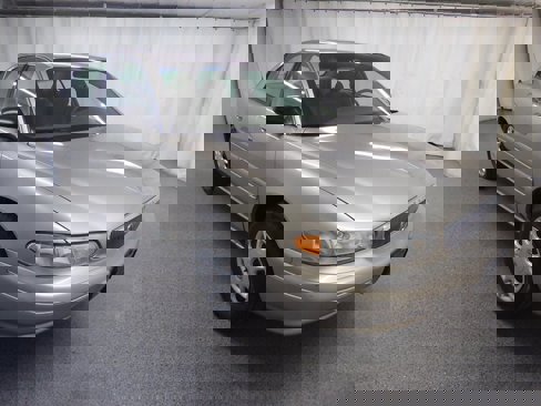 Used 2001 Buick Century Custom image 1