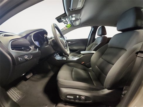 Used 2024 Chevrolet Malibu LT image 9