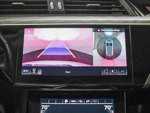 Used 2023 Audi e-tron Premium w/ Convenience Plus Package image 19