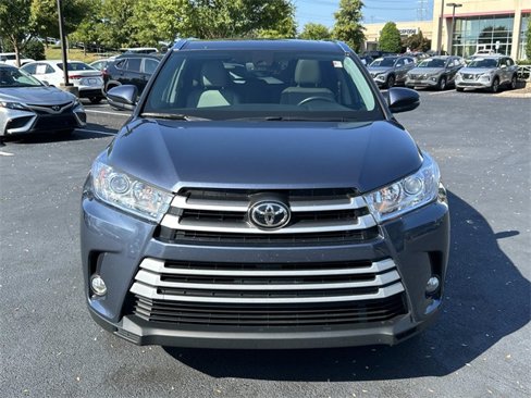 Used 2019 Toyota Highlander XLE image 9