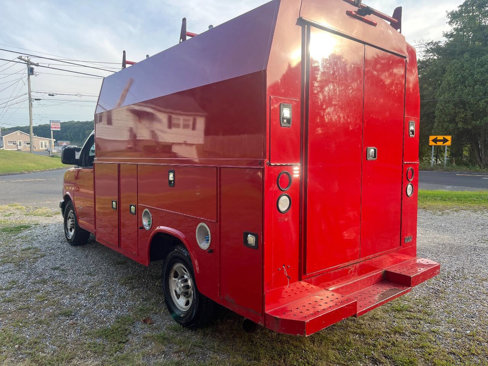 Used 2014 Chevrolet Express 3500 image 4