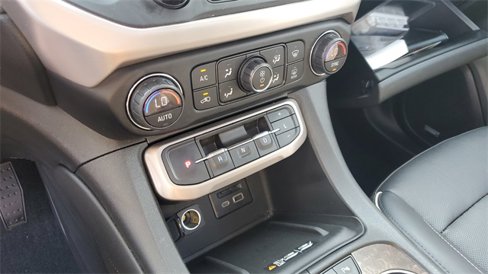 Used 2020 GMC Acadia Denali w/ Technology Package image 20