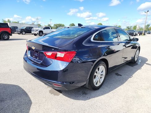 Used 2016 Chevrolet Malibu LT image 3