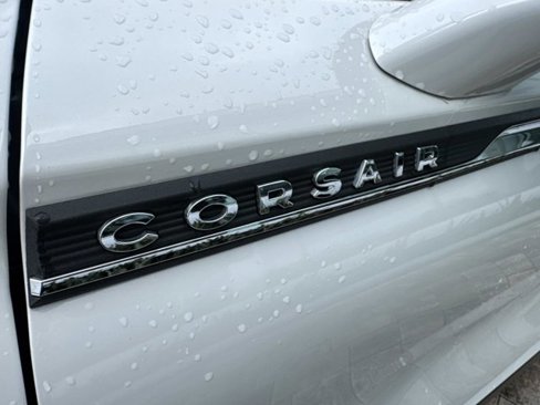 Certified 2021 Lincoln Corsair FWD image 9