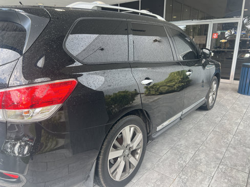 Used 2015 Nissan Pathfinder Platinum w/ Family Entertainment Package image 4