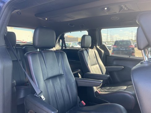 Used 2017 Dodge Grand Caravan GT image 30