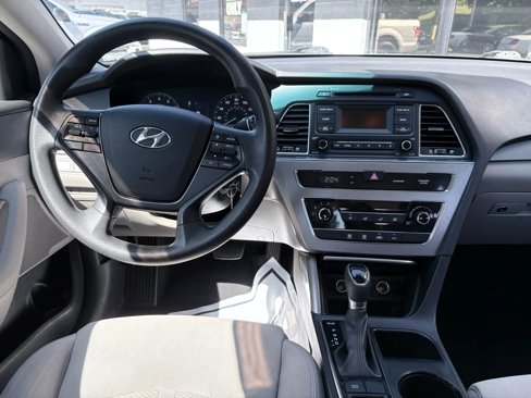 Used 2017 Hyundai Sonata SE image 24
