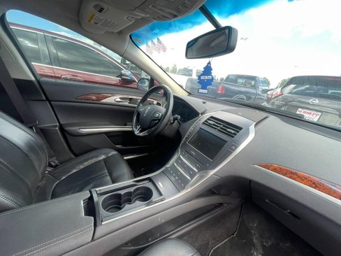 Used 2013 Lincoln MKZ AWD image 5