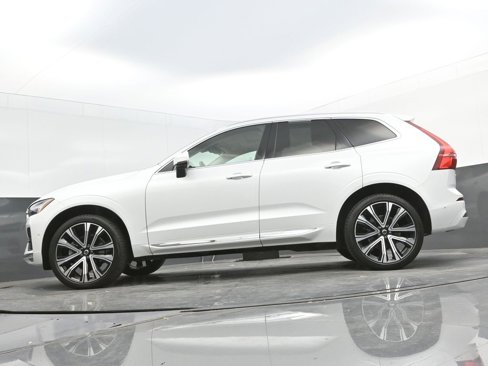 Certified 2023 Volvo XC60 B5 Ultimate w/ Protection Package Premier image 24