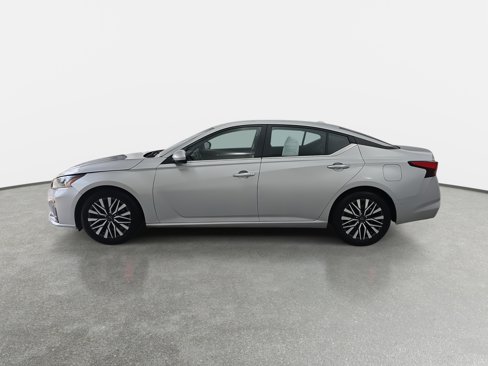 Used 2023 Nissan Altima 2.5 SV image 6
