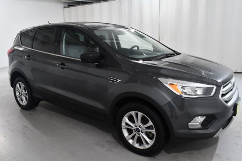 Used 2019 Ford Escape SE image 5