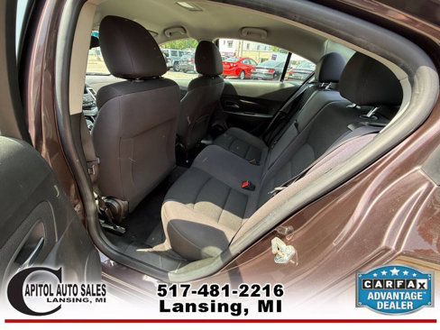 Used 2015 Chevrolet Cruze LT image 14