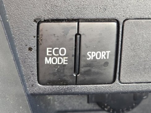 Used 2015 Toyota RAV4 XLE image 9