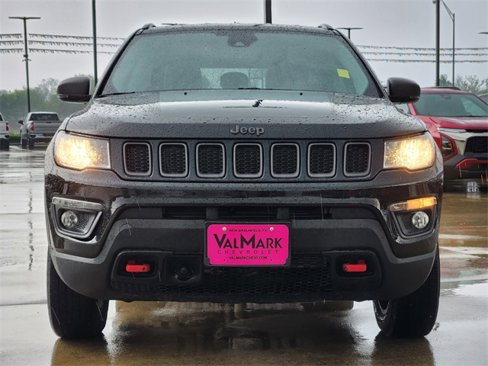 Used 2021 Jeep Compass Trailhawk image 2