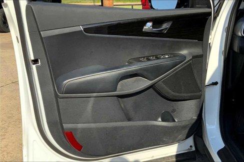 Used 2019 Kia Sorento L image 19