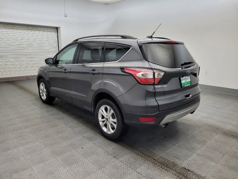 Used 2018 Ford Escape SE image 5