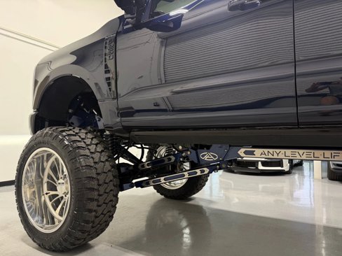 Used 2023 Ford F250 Platinum image 11