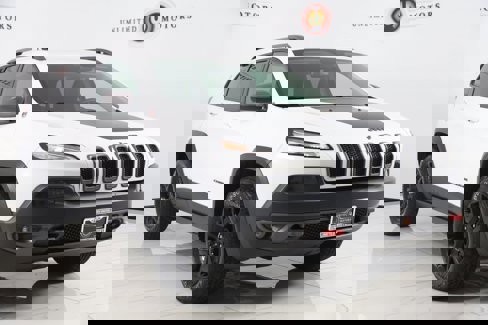 Used 2016 Jeep Cherokee Trailhawk w/ Leather Interior Group image 19