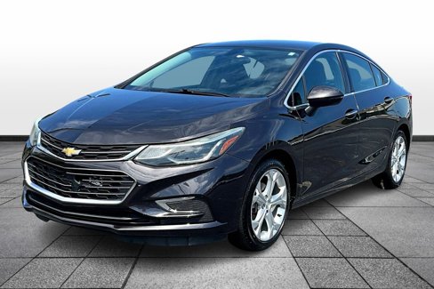 Used 2017 Chevrolet Cruze Premier image 3