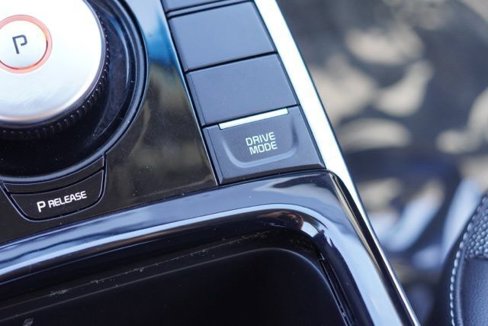 Used 2020 Kia Niro EX image 32