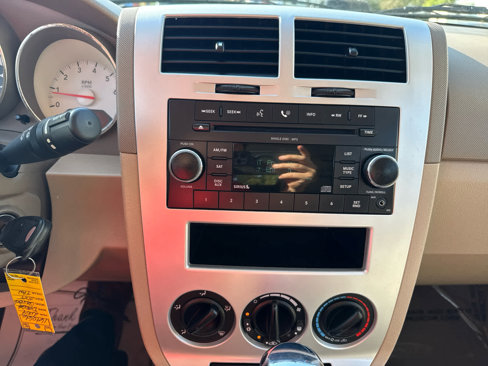 Used 2009 Dodge Caliber SXT image 19