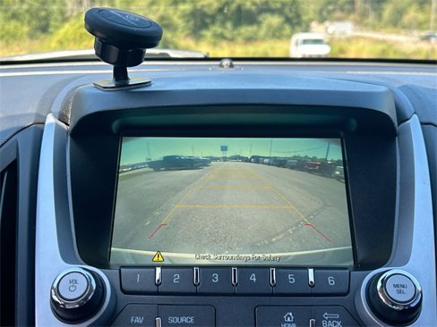 Used 2016 Chevrolet Equinox LS image 14