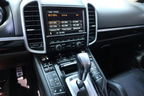 Used 2012 Porsche Cayenne S image 13