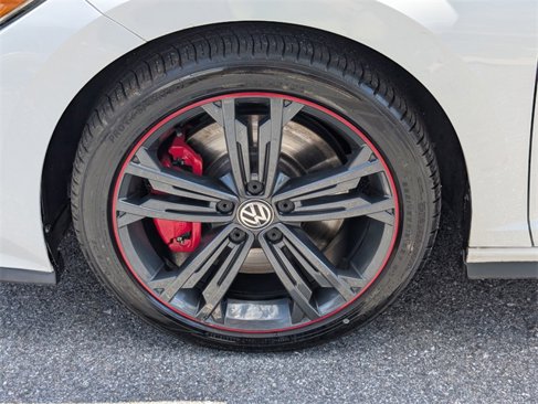 Used 2019 Volkswagen Jetta GLI image 13