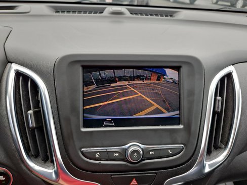 Used 2021 Chevrolet Equinox LT image 23