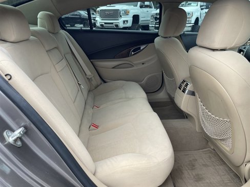 Used 2010 Buick LaCrosse CX image 24