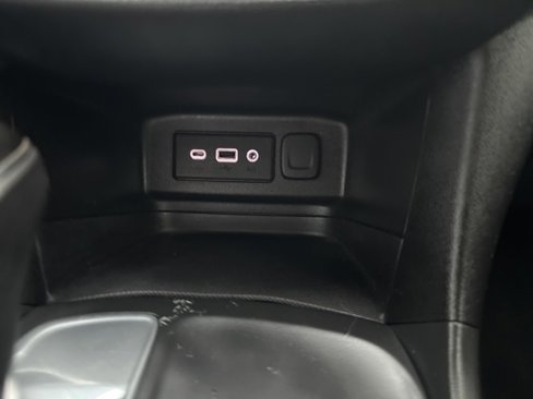 Used 2019 Chevrolet Equinox LT w/ Driver Convenience Package image 15