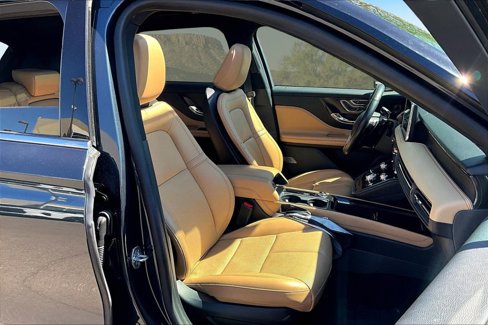 Used 2021 Lincoln Corsair Reserve w/ Equipment Group 201A image 7