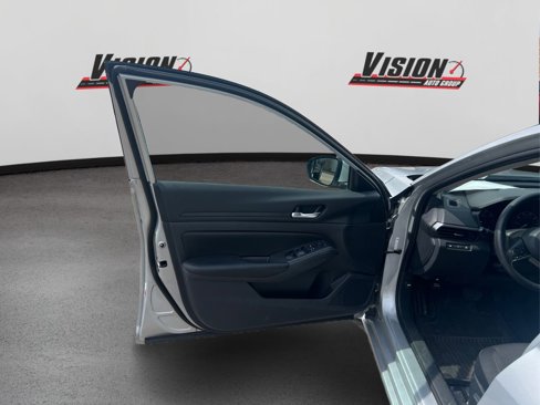 Used 2022 Nissan Altima 2.5 S image 22