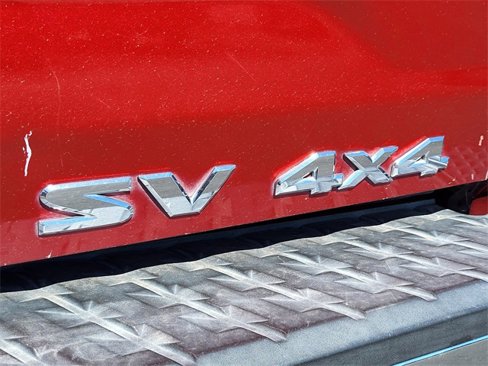 Used 2017 Nissan Titan SV image 9
