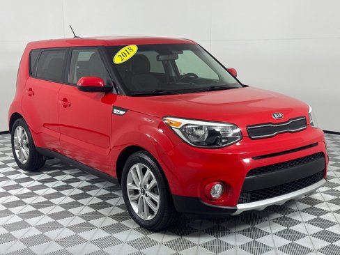 Used 2018 Kia Soul + image 3