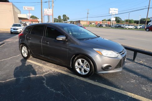 Used 2014 Ford Focus SE image 2