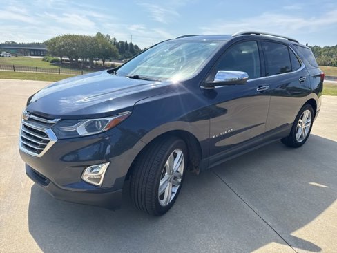Used 2019 Chevrolet Equinox Premier image 2