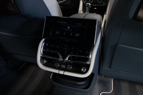 Used 2023 Bentley Bentayga Extended Wheelbase image 75