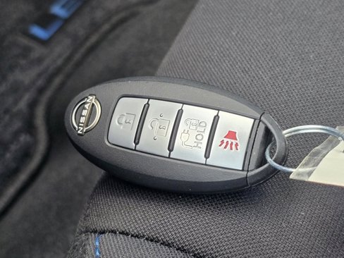 Used 2024 Nissan Leaf S image 31