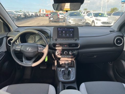 Used 2022 Hyundai Kona SE image 29
